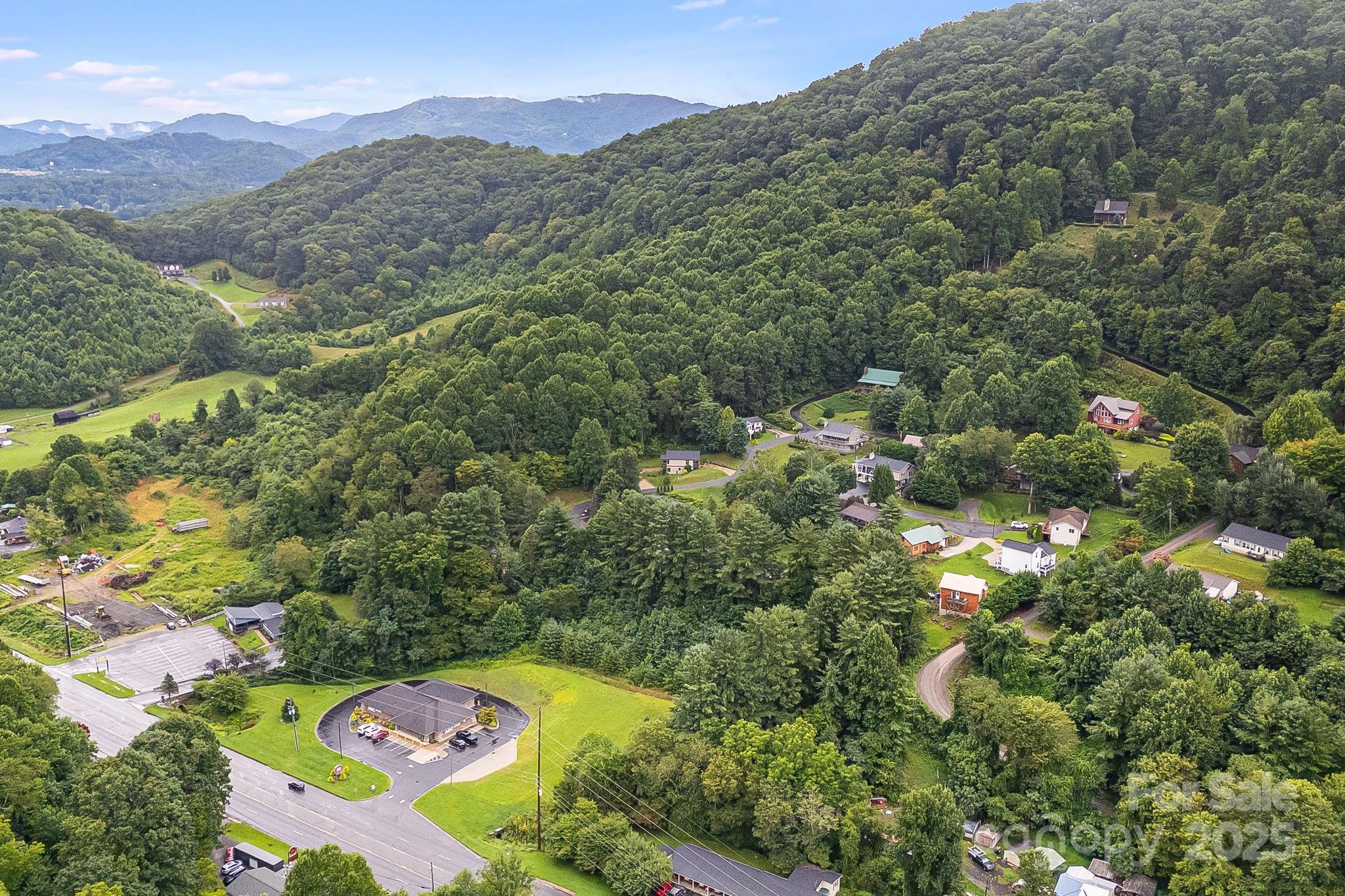 9999 Whippoorwill Way Waynesville NC 28786