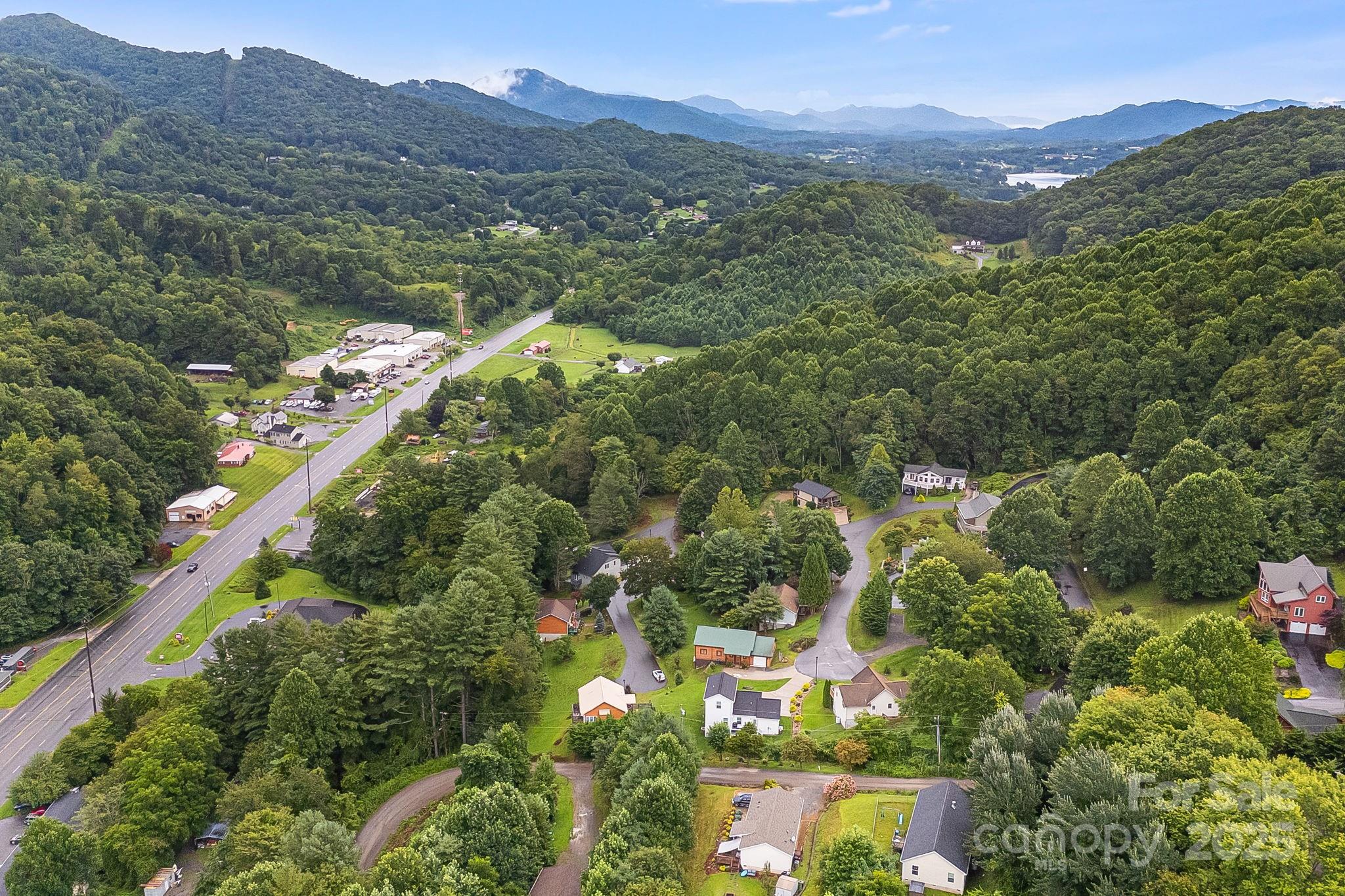 9999 Whippoorwill Way Waynesville NC 28786