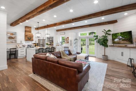 942 Paint Fork Road Mars Hill NC 28754