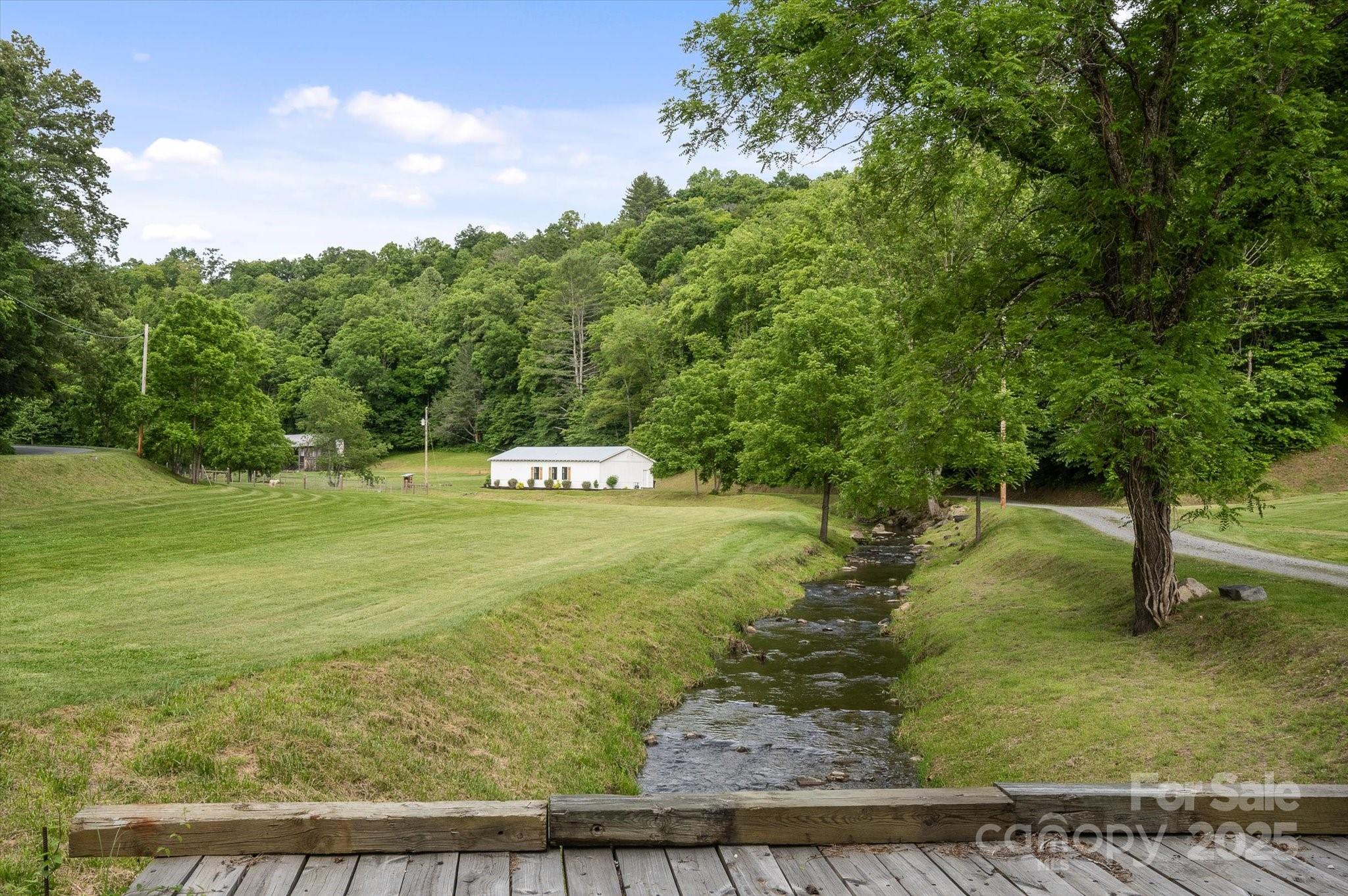 942 Paint Fork Road Mars Hill NC 28754