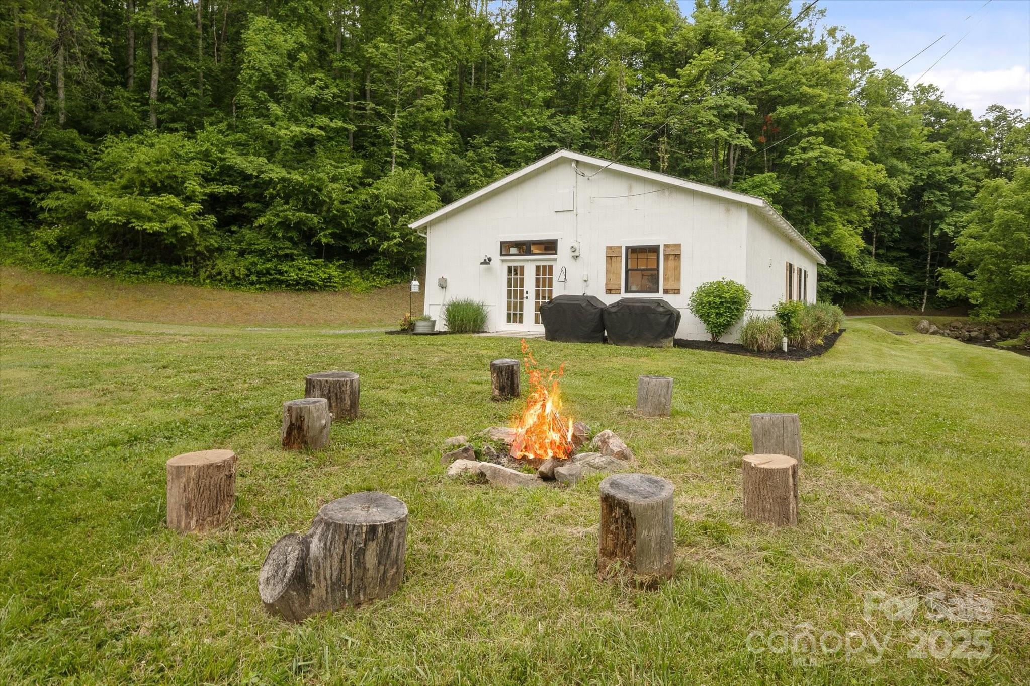 942 Paint Fork Road Mars Hill NC 28754