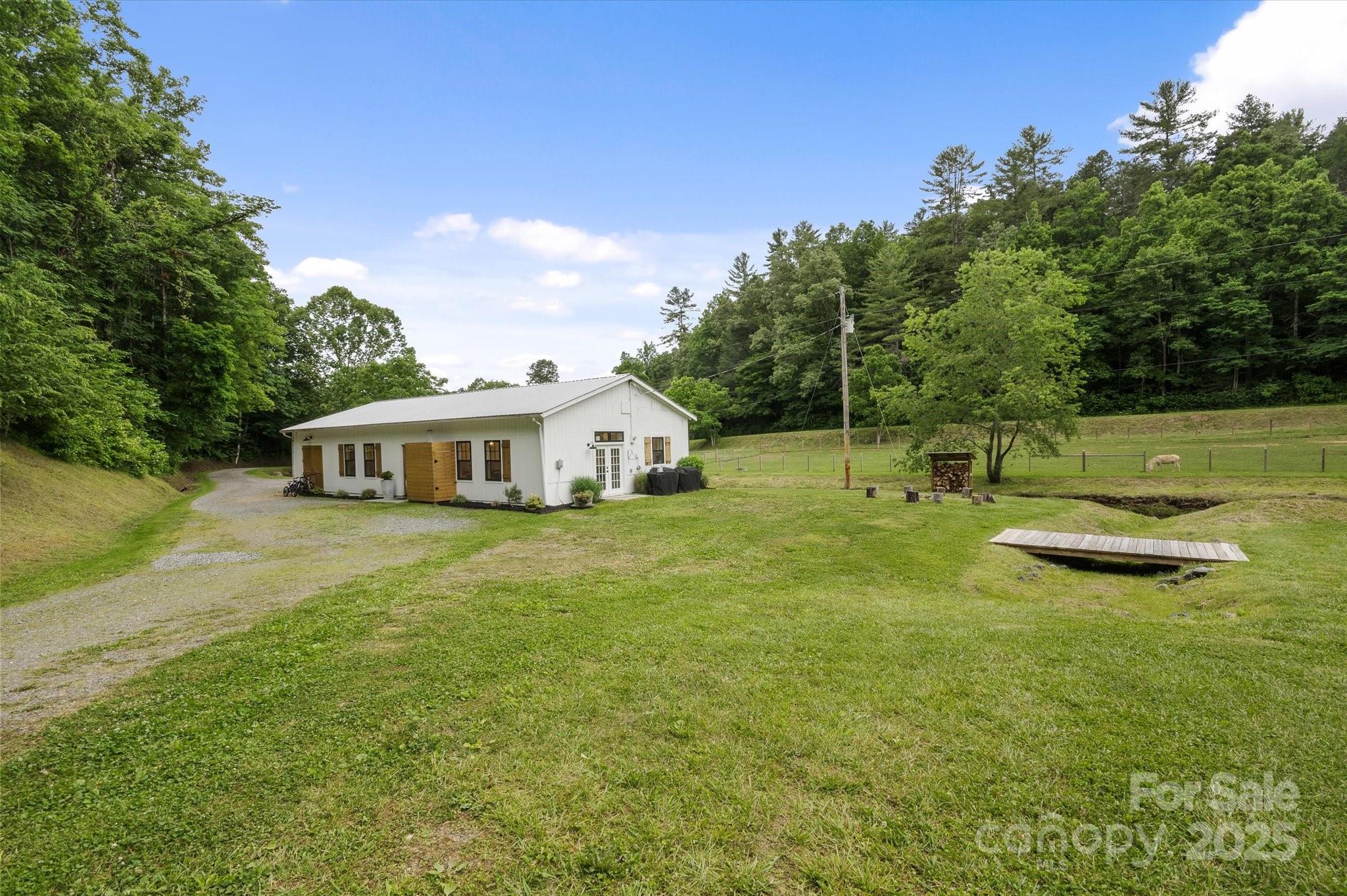 942 Paint Fork Road Mars Hill NC 28754