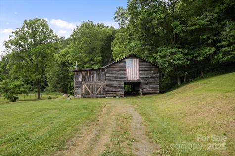 942 Paint Fork Road Mars Hill NC 28754