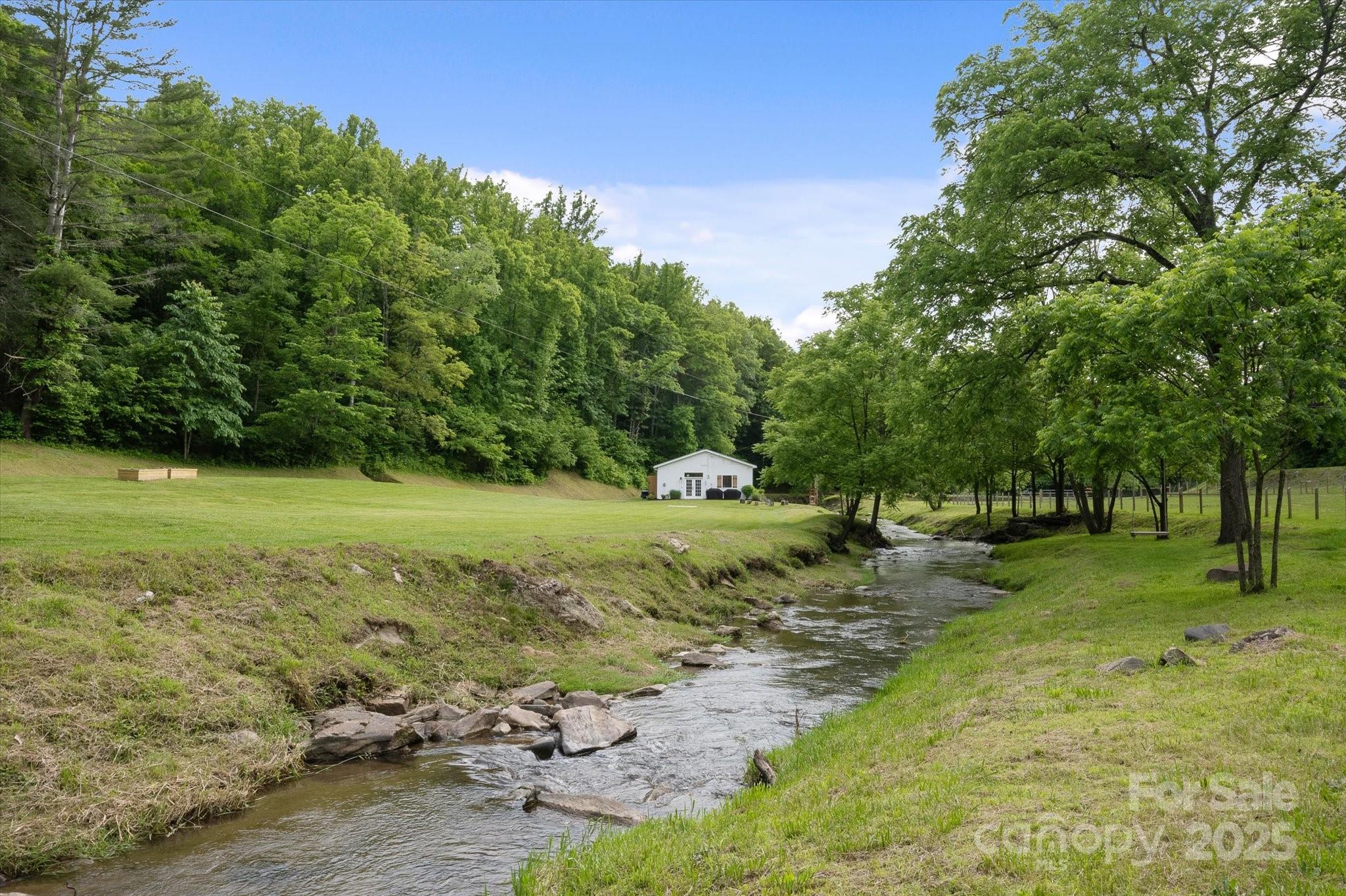 942 Paint Fork Road Mars Hill NC 28754