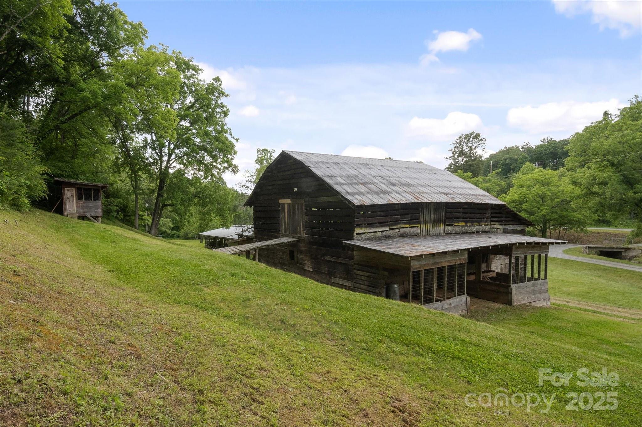 942 Paint Fork Road Mars Hill NC 28754