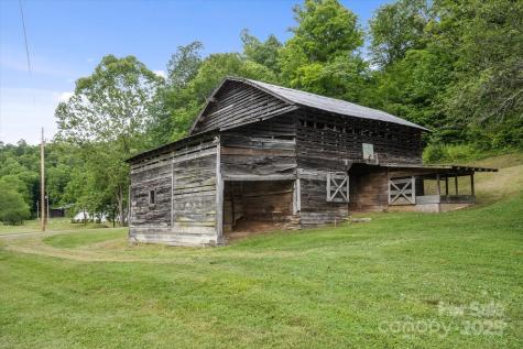 942 Paint Fork Road Mars Hill NC 28754