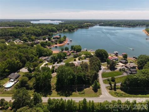 4244 Harbor Lane Sherrills Ford NC 28673
