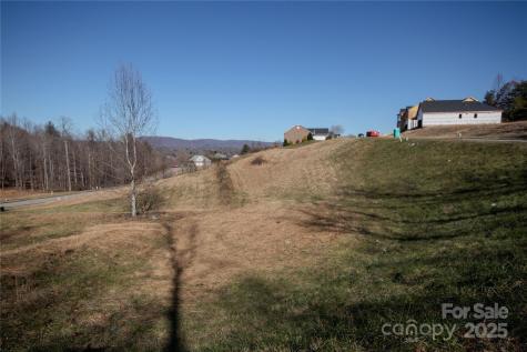 406 Huntington Woods Street SE Lenoir NC 28645