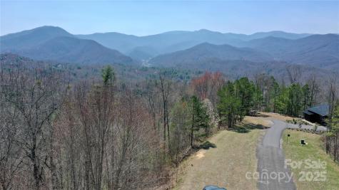 G2 Hampshire Drive E Whittier NC 28789