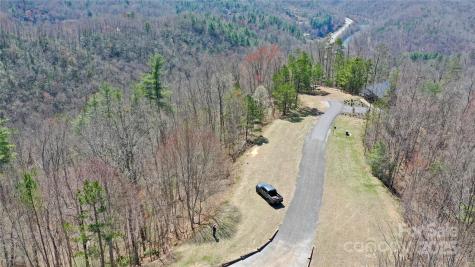 G2 Hampshire Drive E Whittier NC 28789