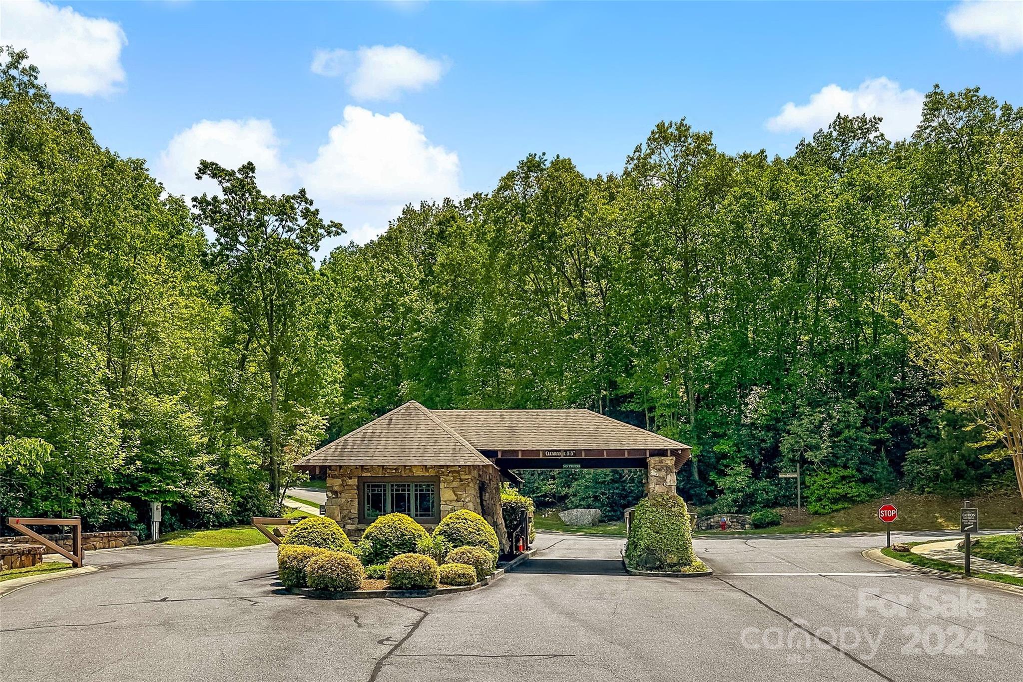 15 Fates Overlook Loop Black Mountain NC 28711