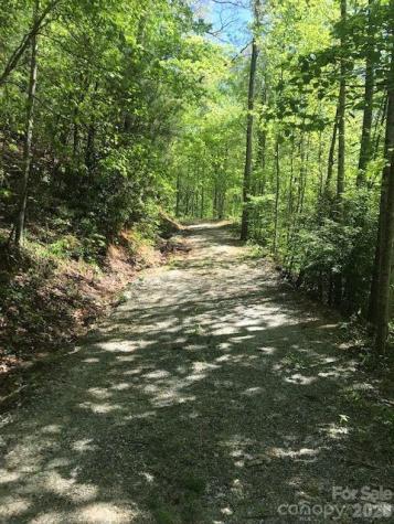 00 Charleston Harbor Drive Saluda NC 28773