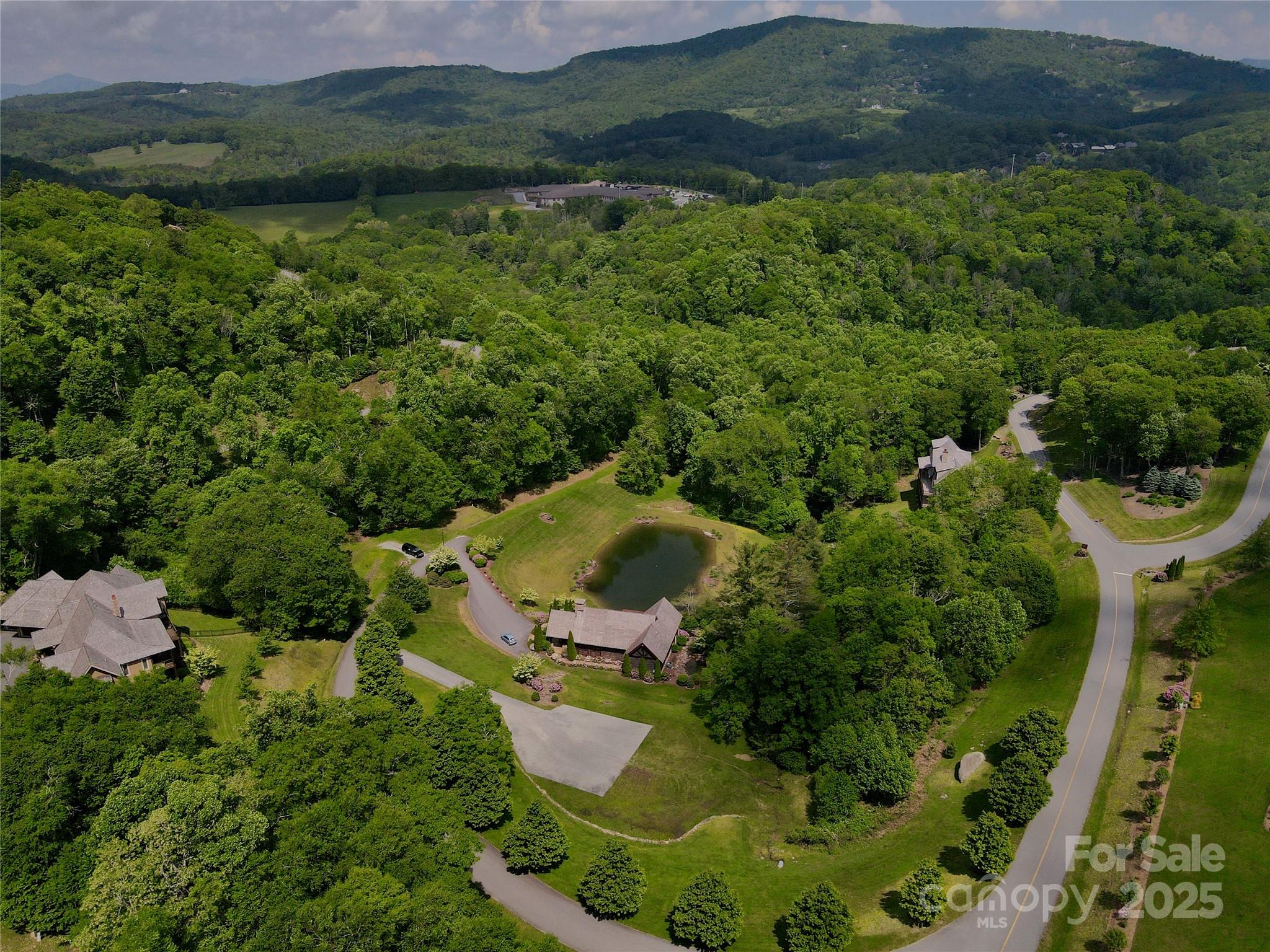 125 Stoneledge Lane Blowing Rock NC 28605