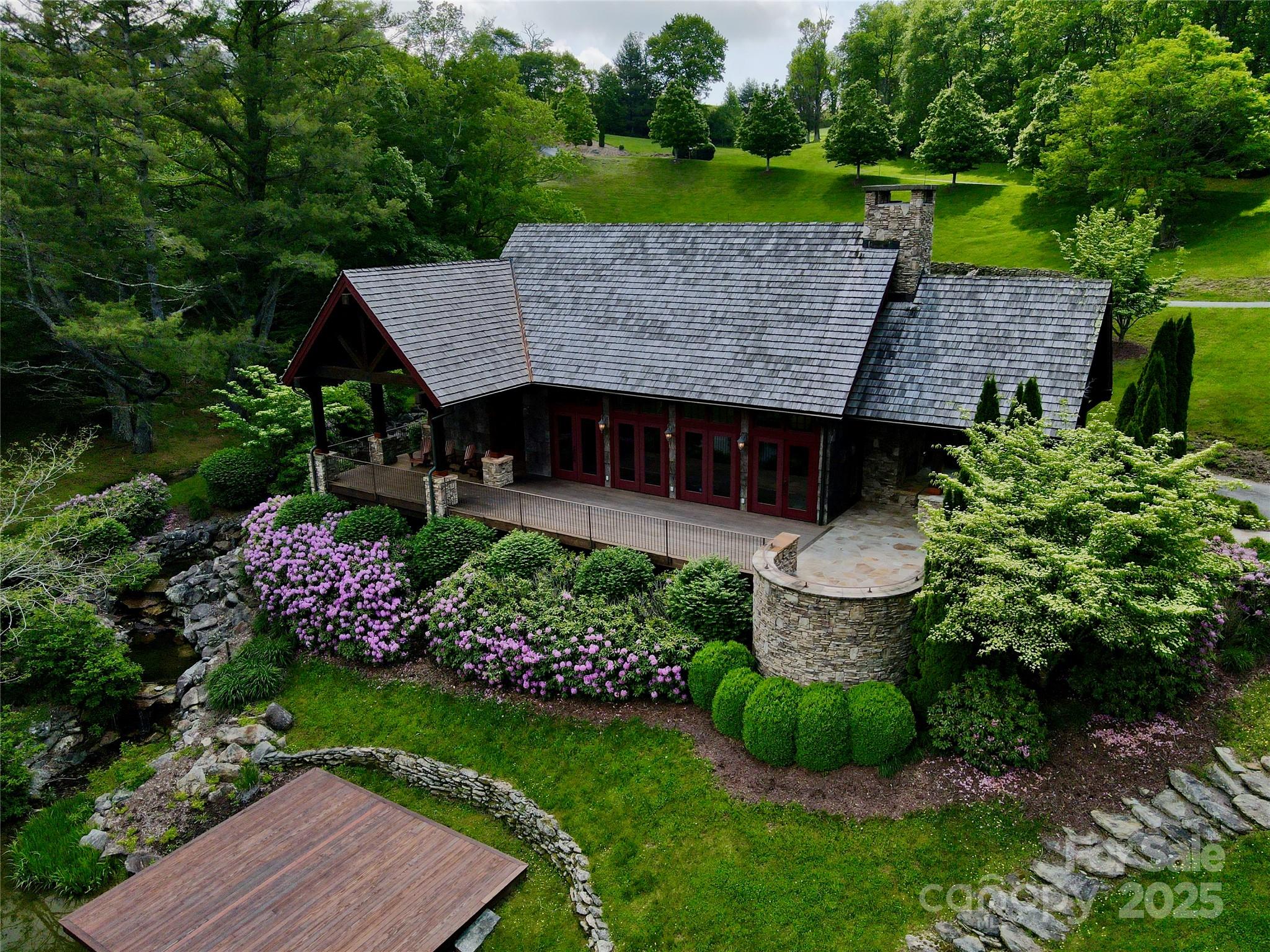 125 Stoneledge Lane Blowing Rock NC 28605