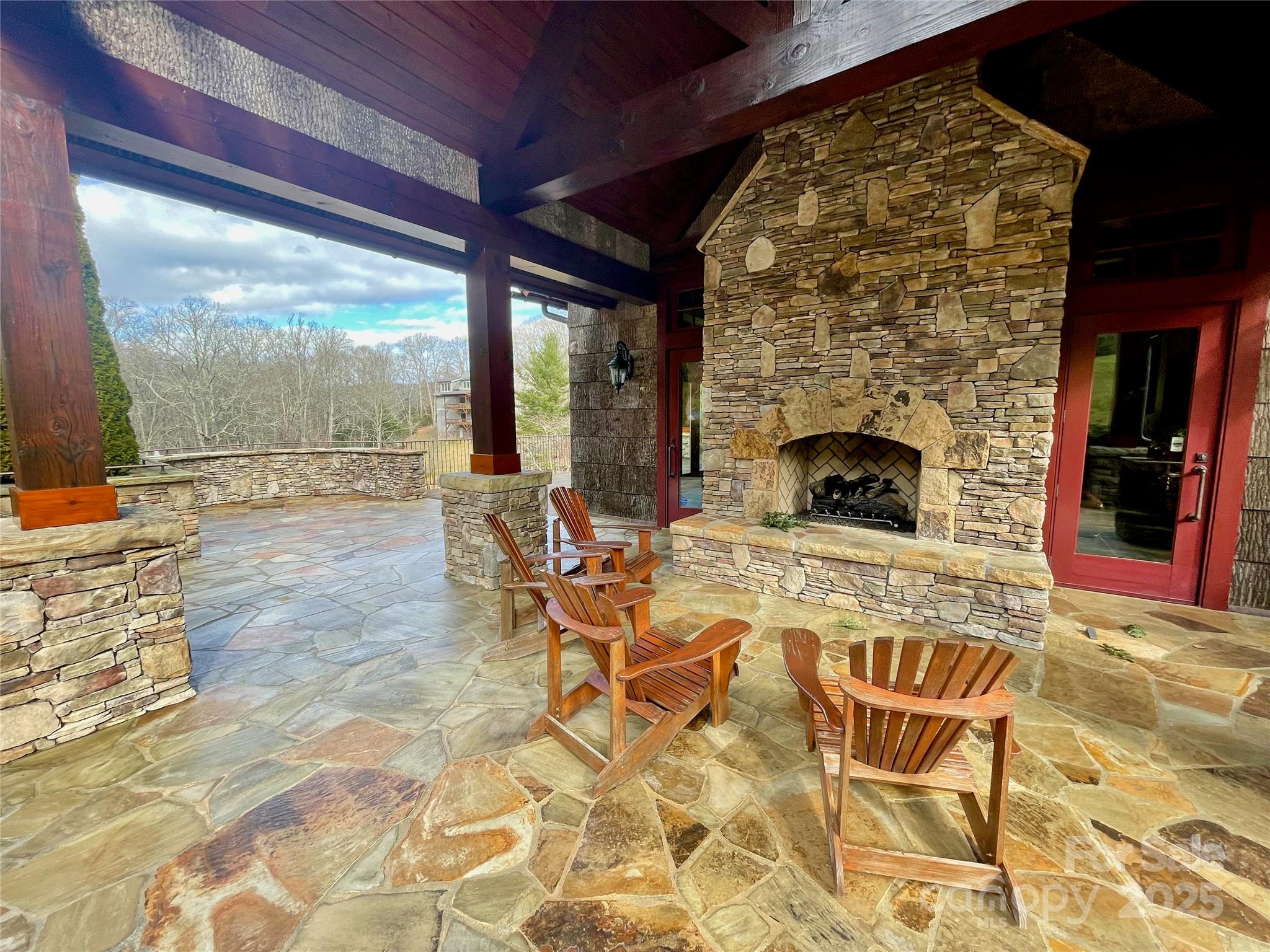 125 Stoneledge Lane Blowing Rock NC 28605
