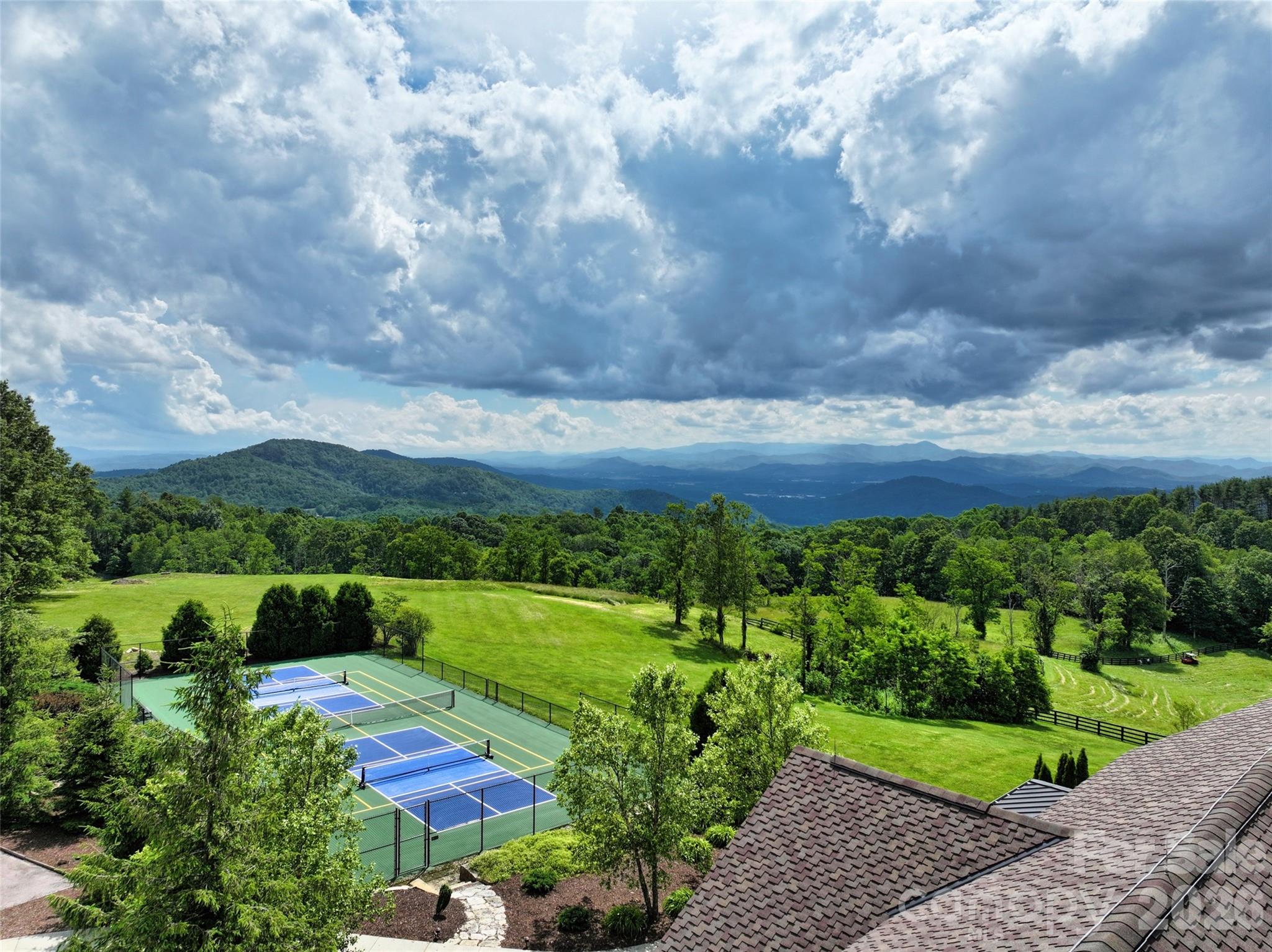 416 Summerset Drive Hendersonville NC 28792