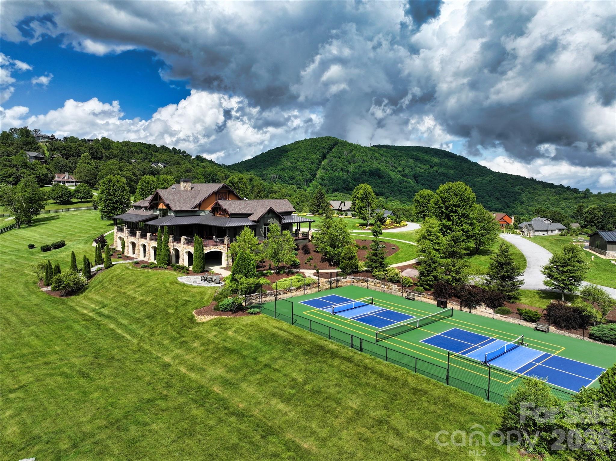 416 Summerset Drive Hendersonville NC 28792