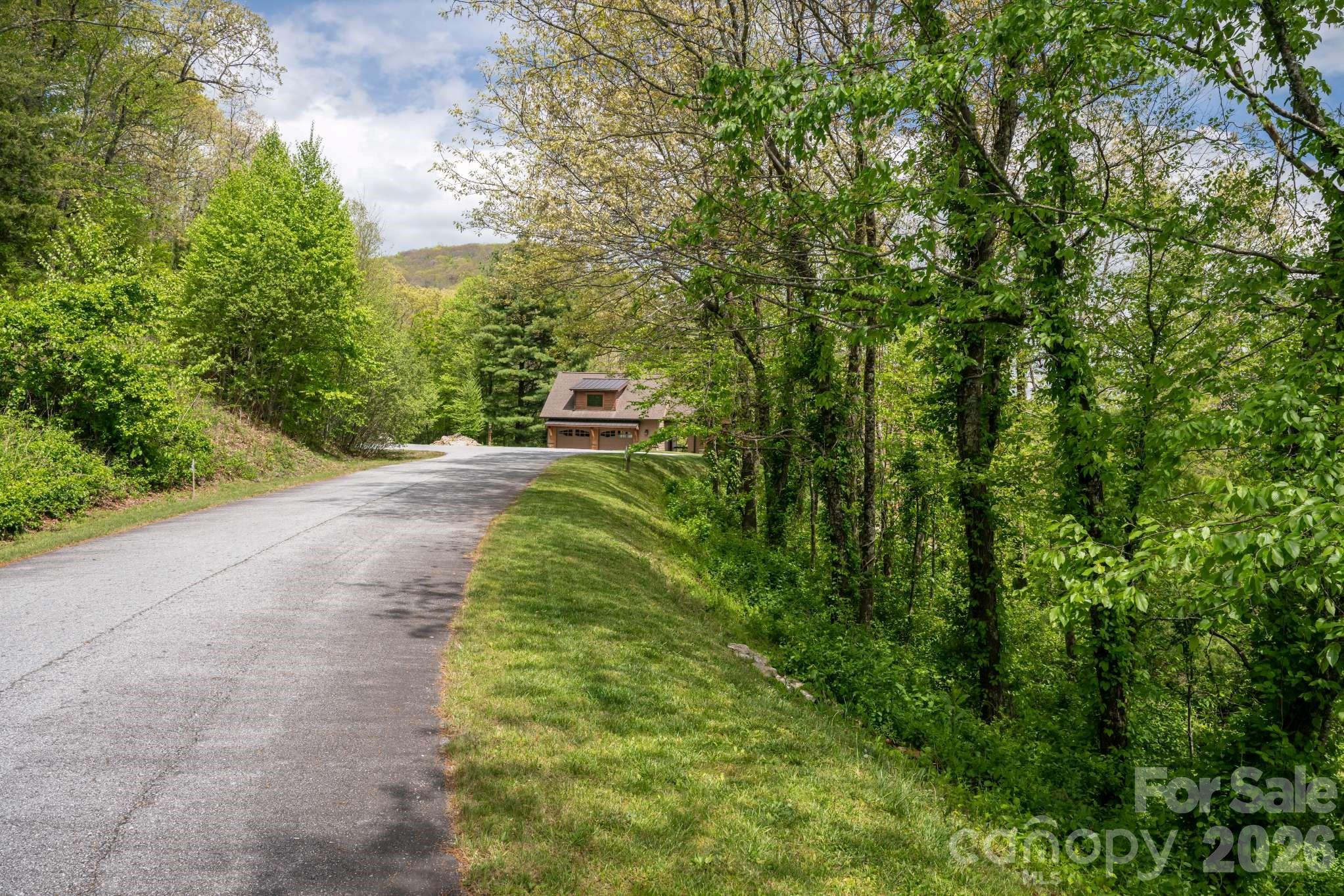 416 Summerset Drive Hendersonville NC 28792
