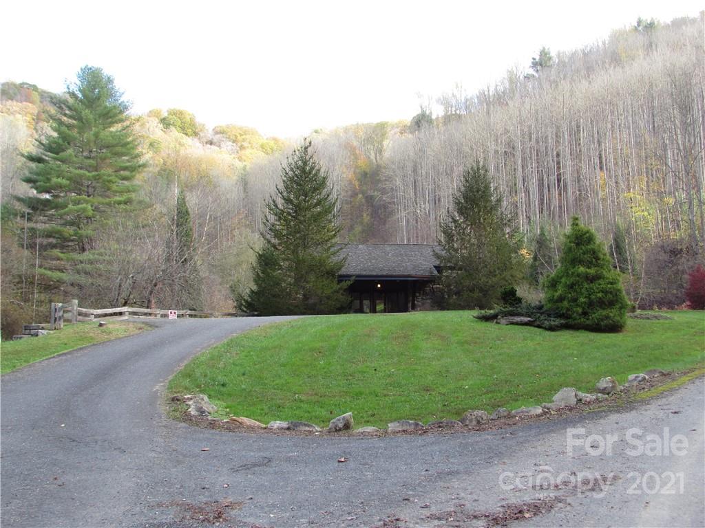 E- 8 Red Wolf Run Mars Hill NC 28754