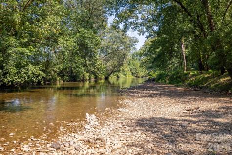 2042 Shadow Ridge Trail Lenoir NC 28645