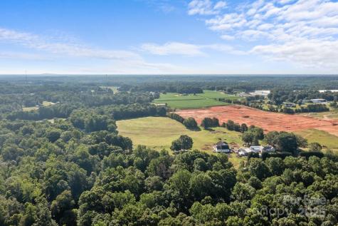 134 Iredell Avenue Troutman NC 28166