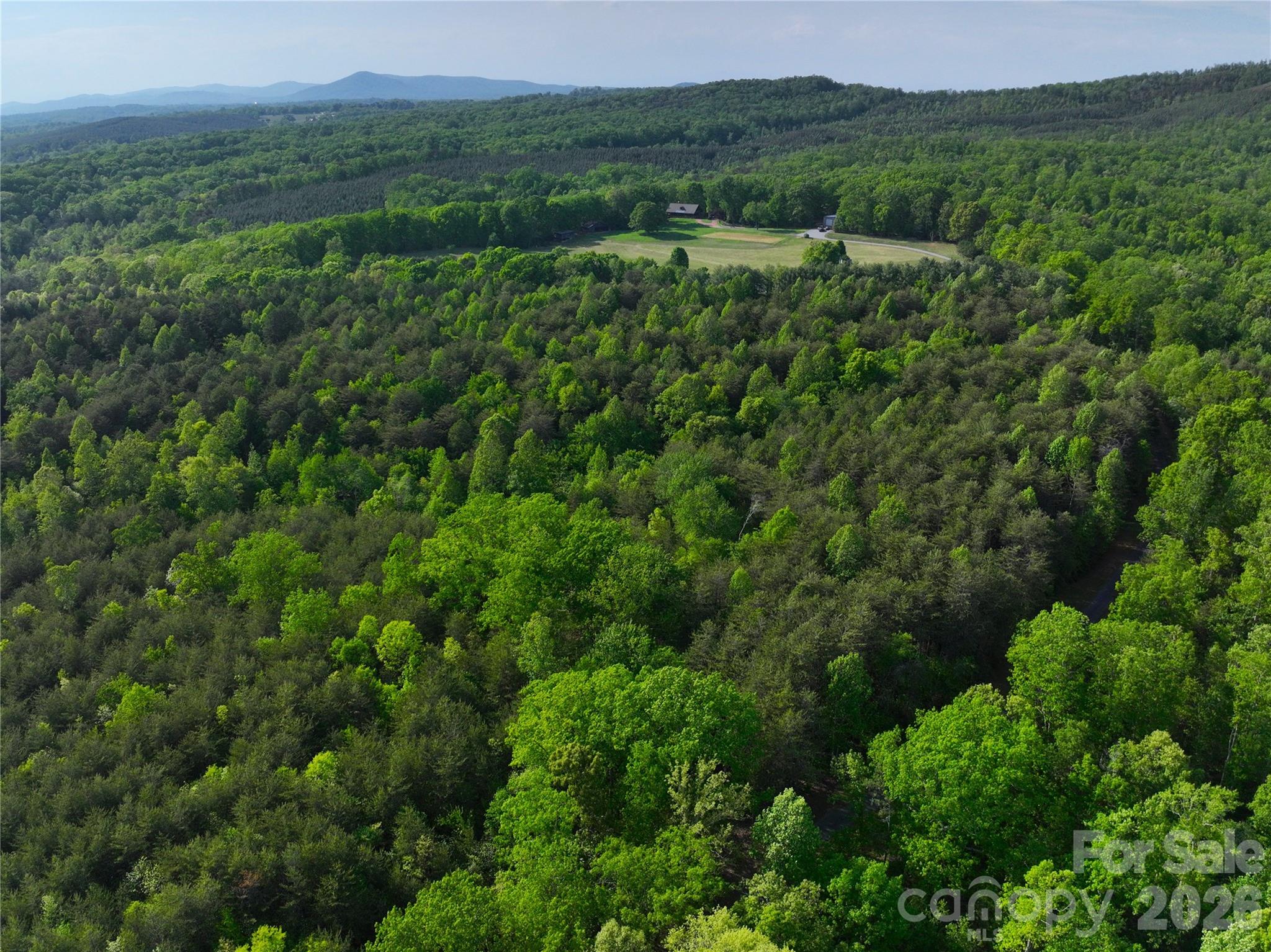 1585 Grand Oaks Lane Hickory NC 28602