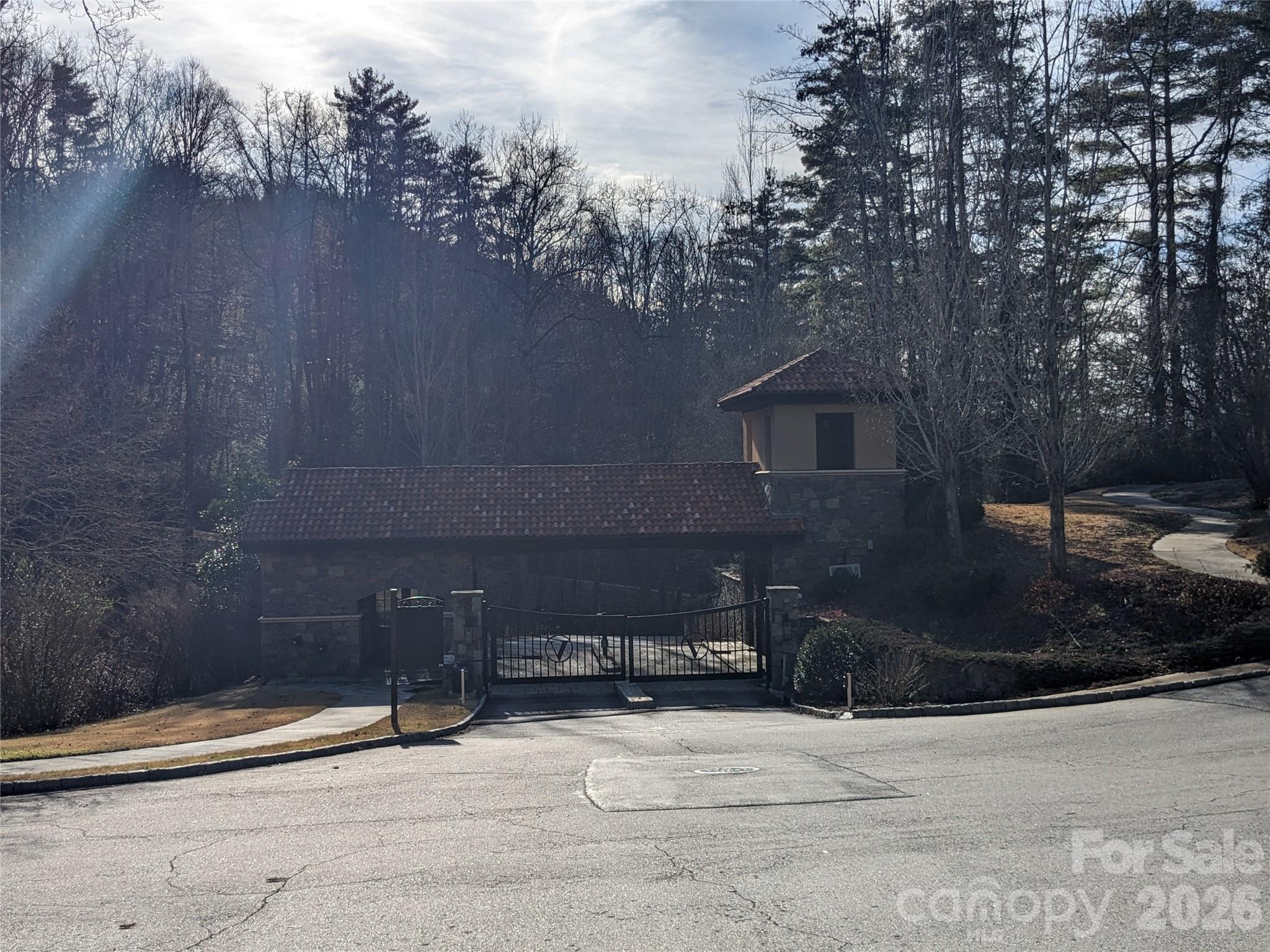 27 Bent Branch Lane Asheville NC 28804