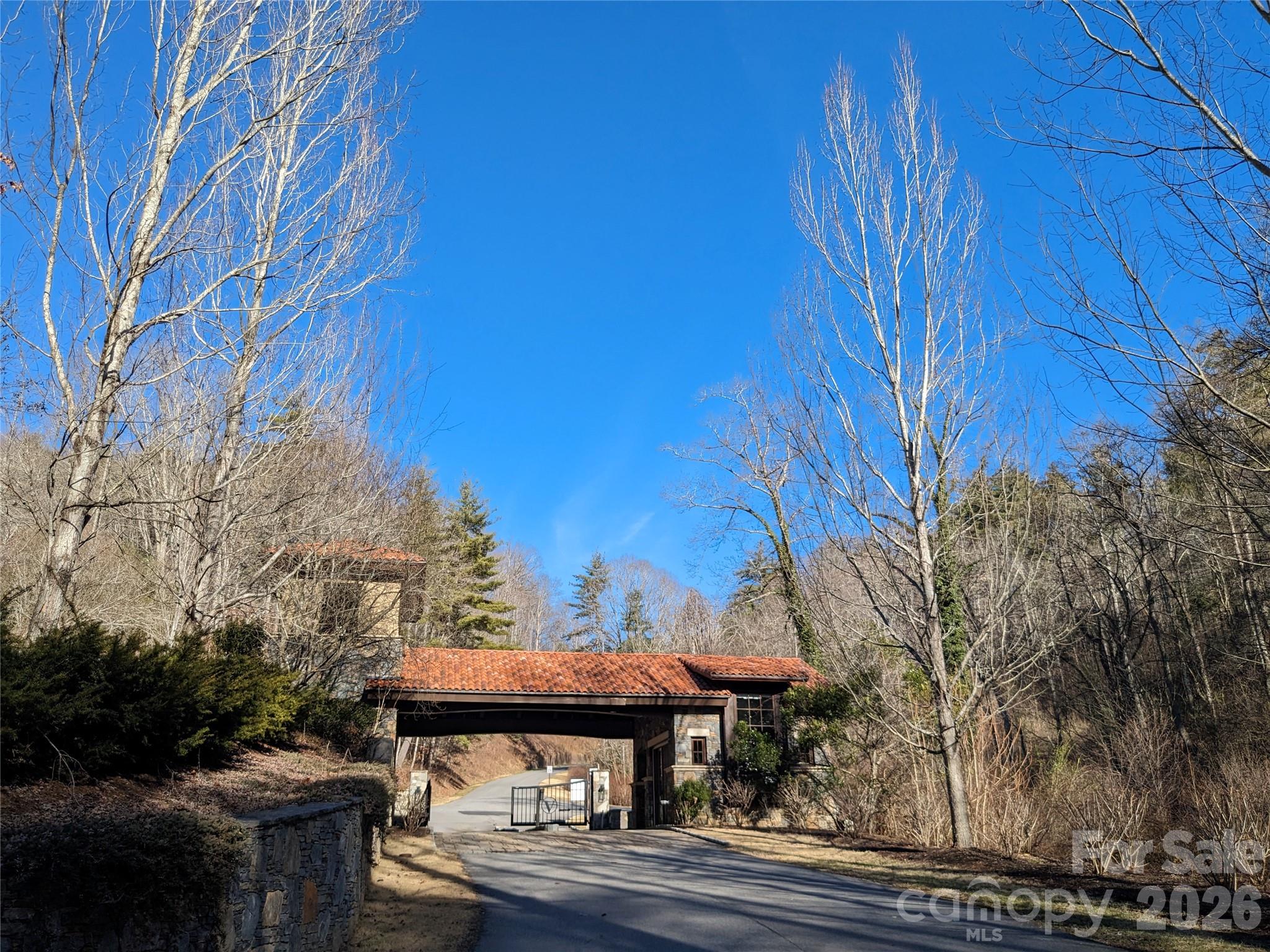 27 Bent Branch Lane Asheville NC 28804