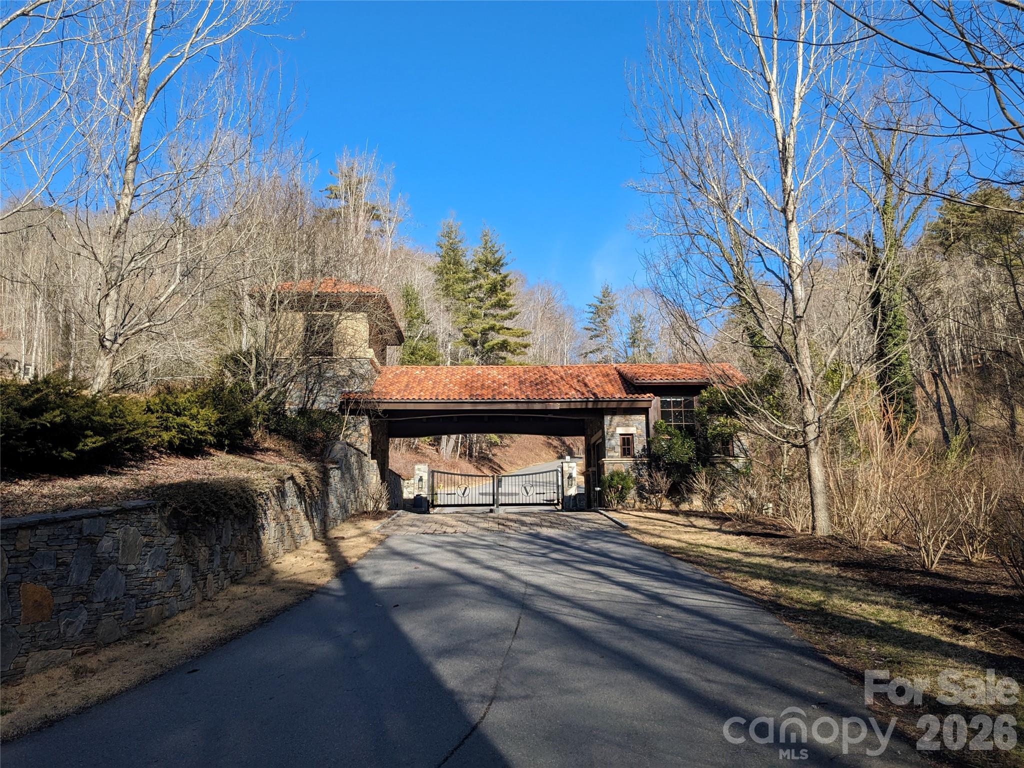 27 Bent Branch Lane Asheville NC 28804