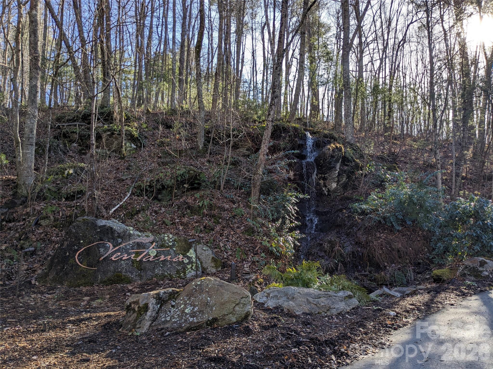 27 Bent Branch Lane Asheville NC 28804
