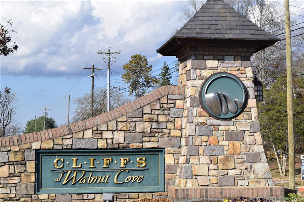 498 Walnut Valley Parkway Arden NC 28704