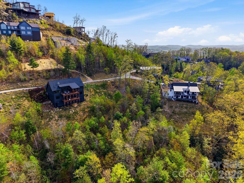 325 Curtain Bluff Hendersonville NC 28791