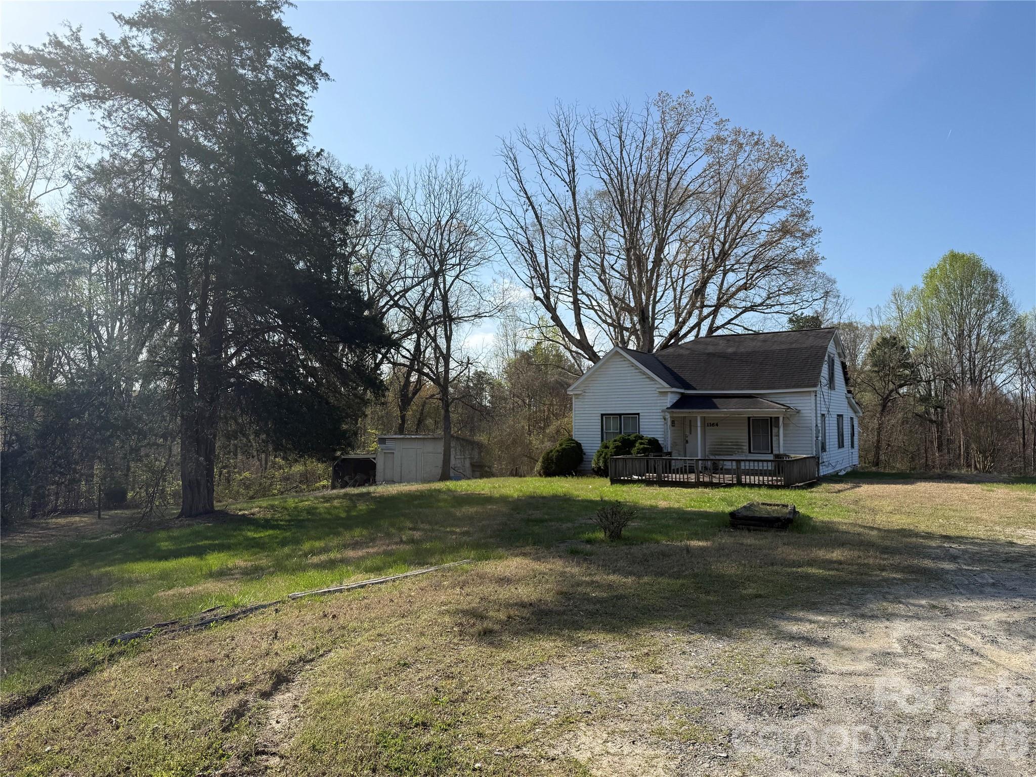 1164 Robert C Kellam Road Pinnacle NC 27043