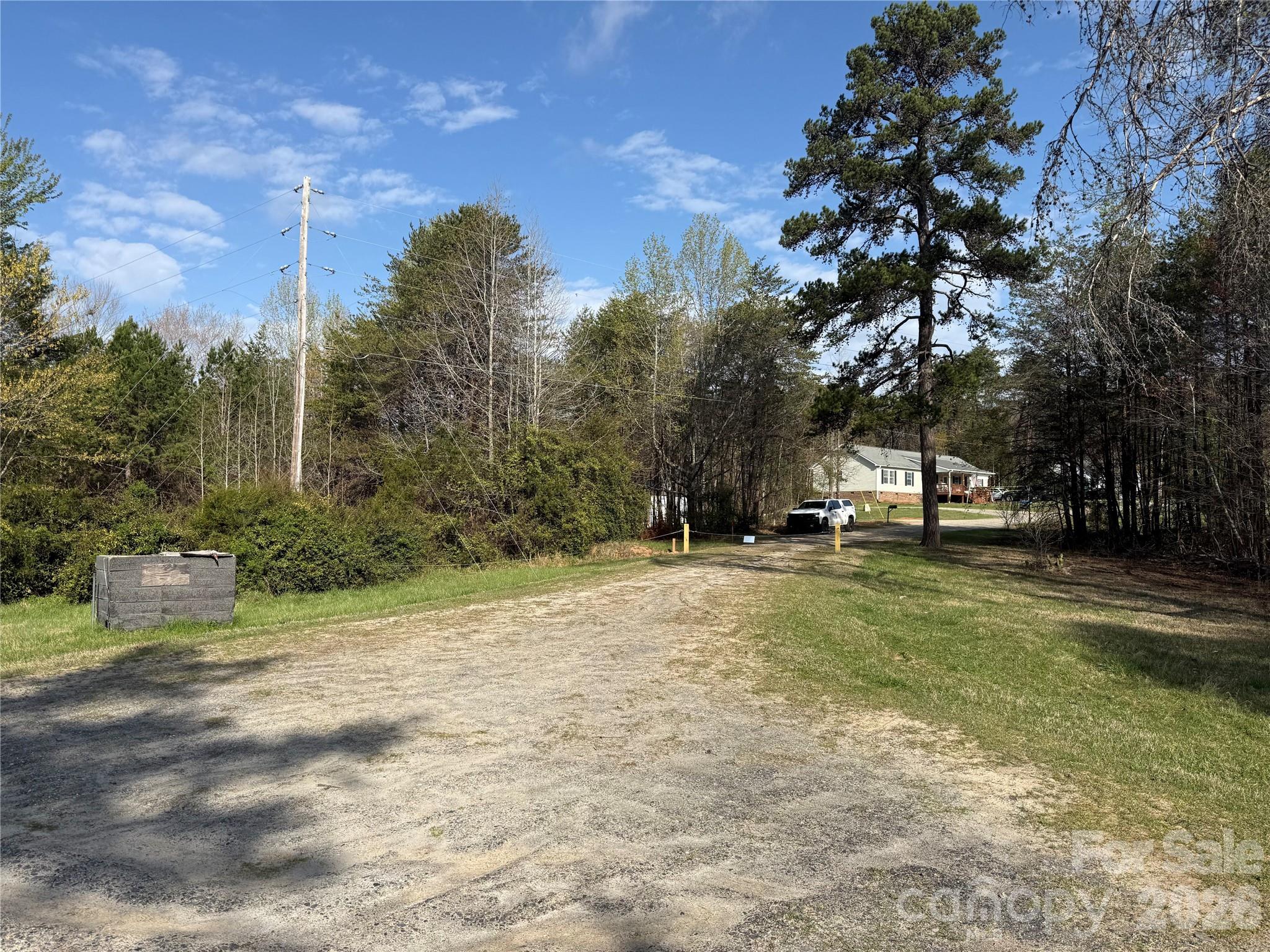 1164 Robert C Kellam Road Pinnacle NC 27043