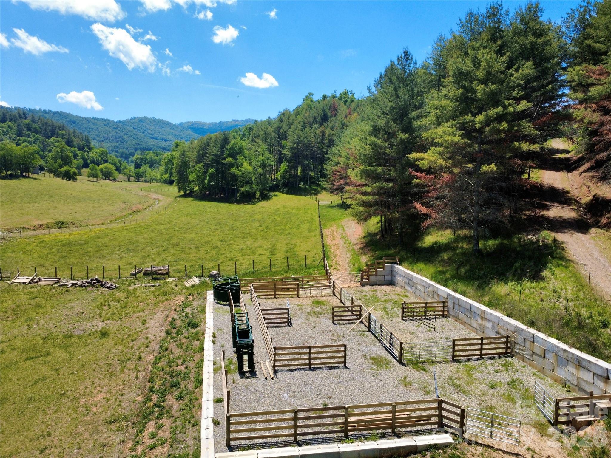 Tbd W Hwy 19 Highway E Burnsville NC 28714