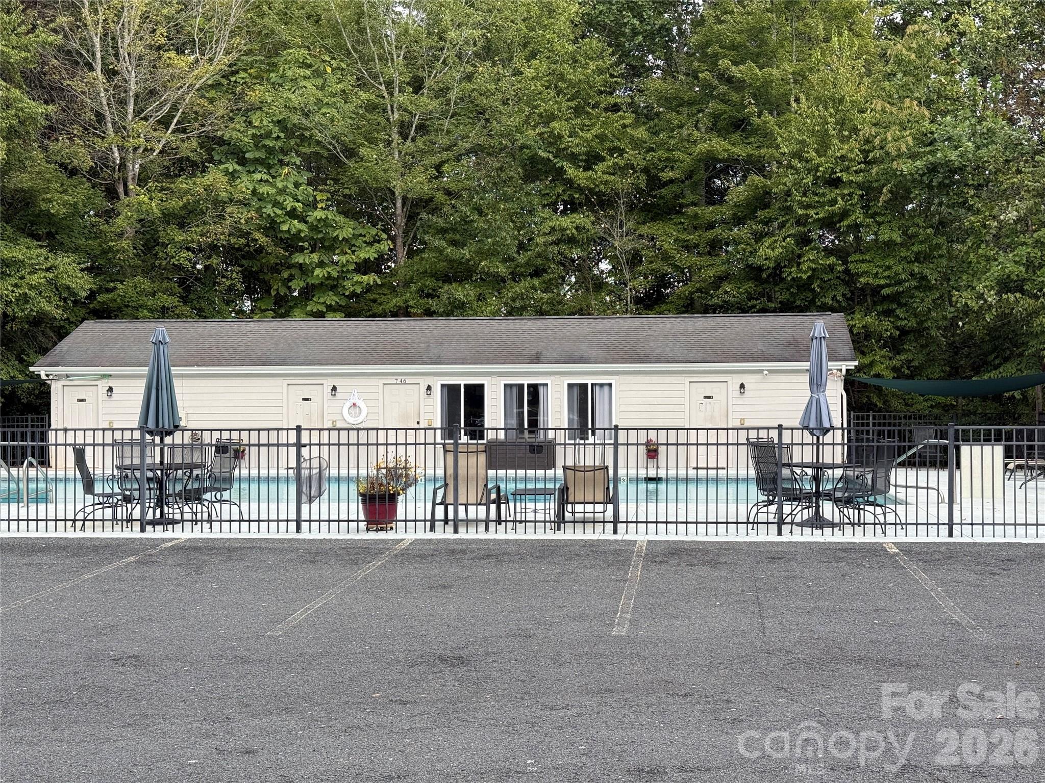 1029 Chippawa Drive Arden NC 28704