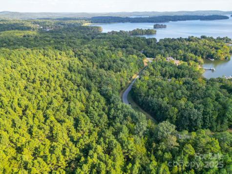 222 Mallard Drive New London NC 28127