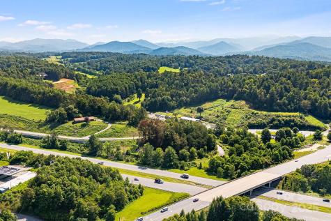 1672 Crossroads Parkway Mars Hill NC 28754