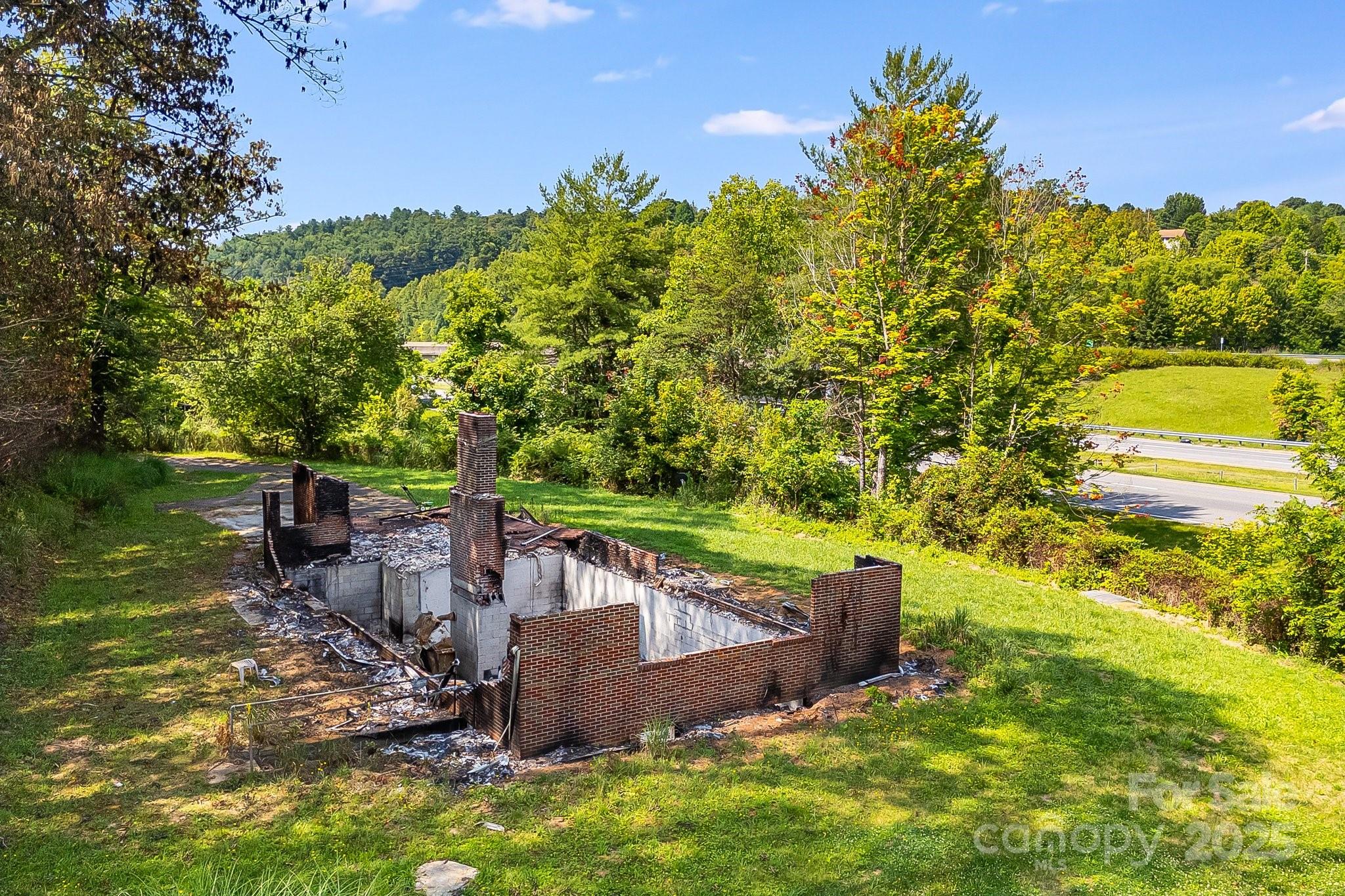 1672 Crossroads Parkway Mars Hill NC 28754