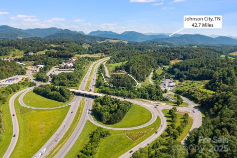 1672 Crossroads Parkway Mars Hill NC 28754