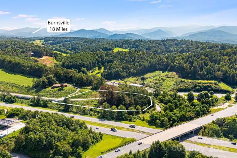 1672 Crossroads Parkway Mars Hill NC 28754