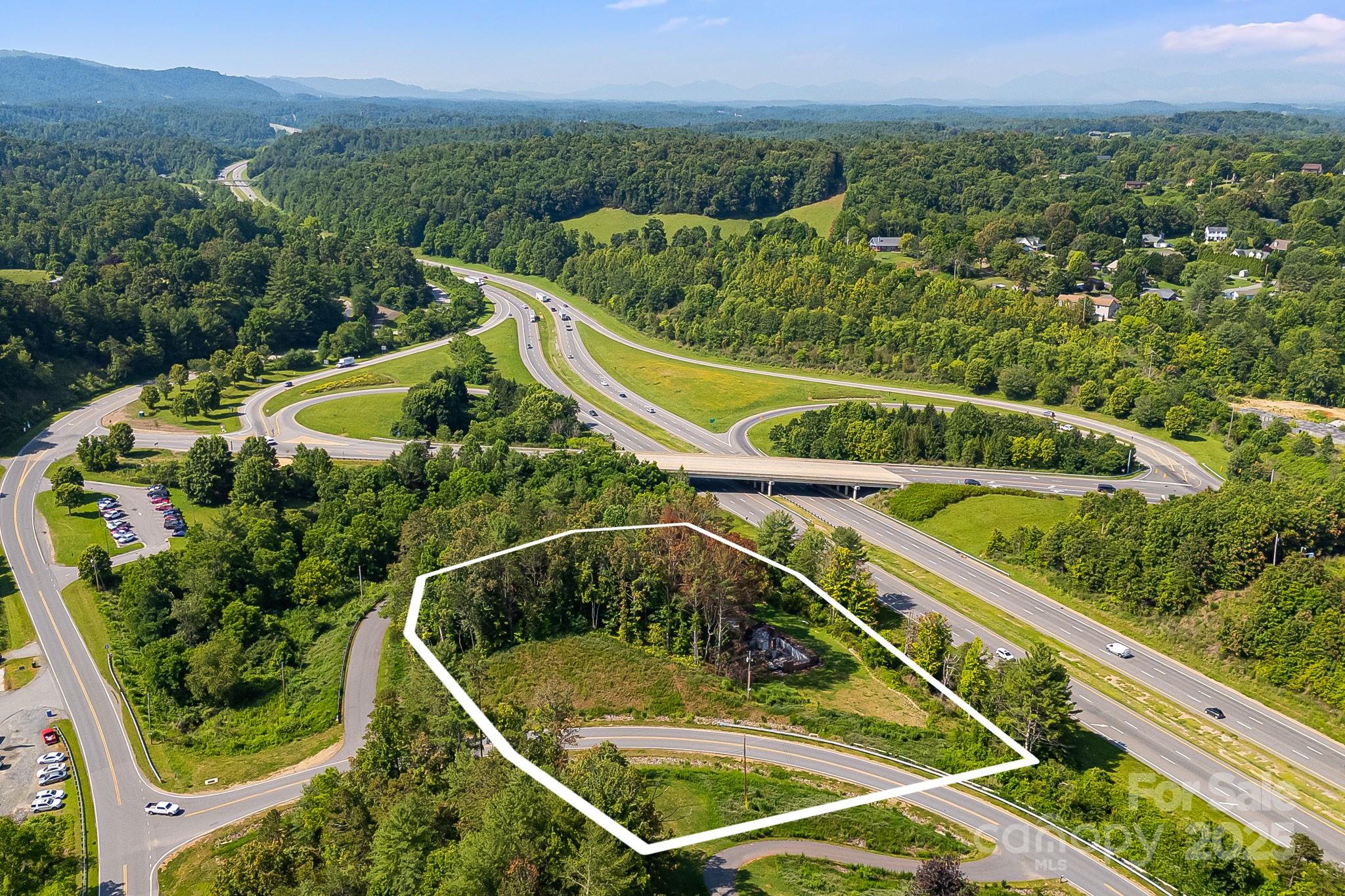 1672 Crossroads Parkway Mars Hill NC 28754