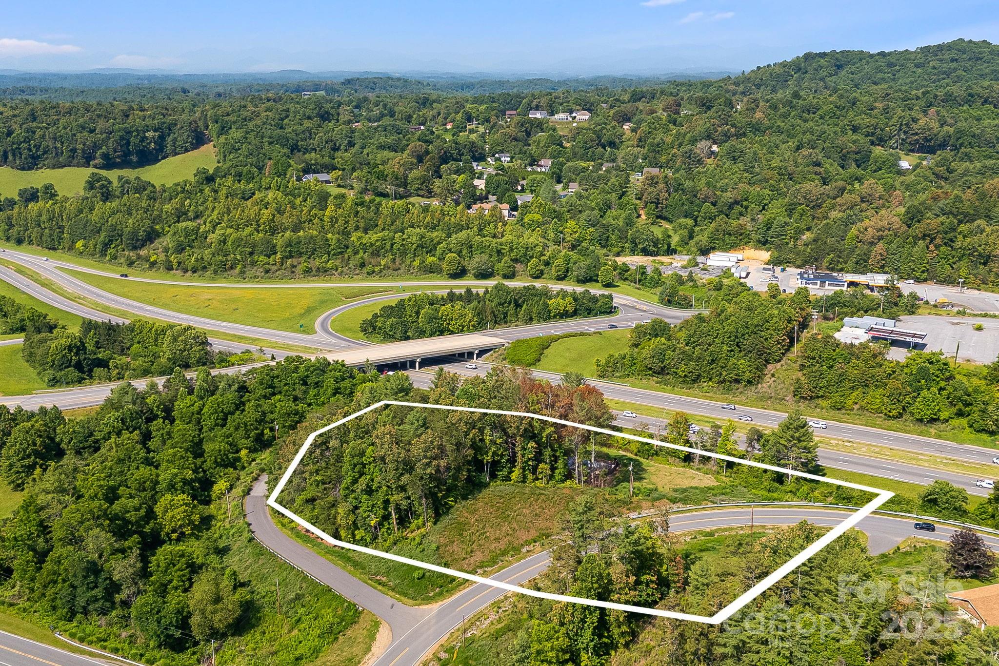 1672 Crossroads Parkway Mars Hill NC 28754