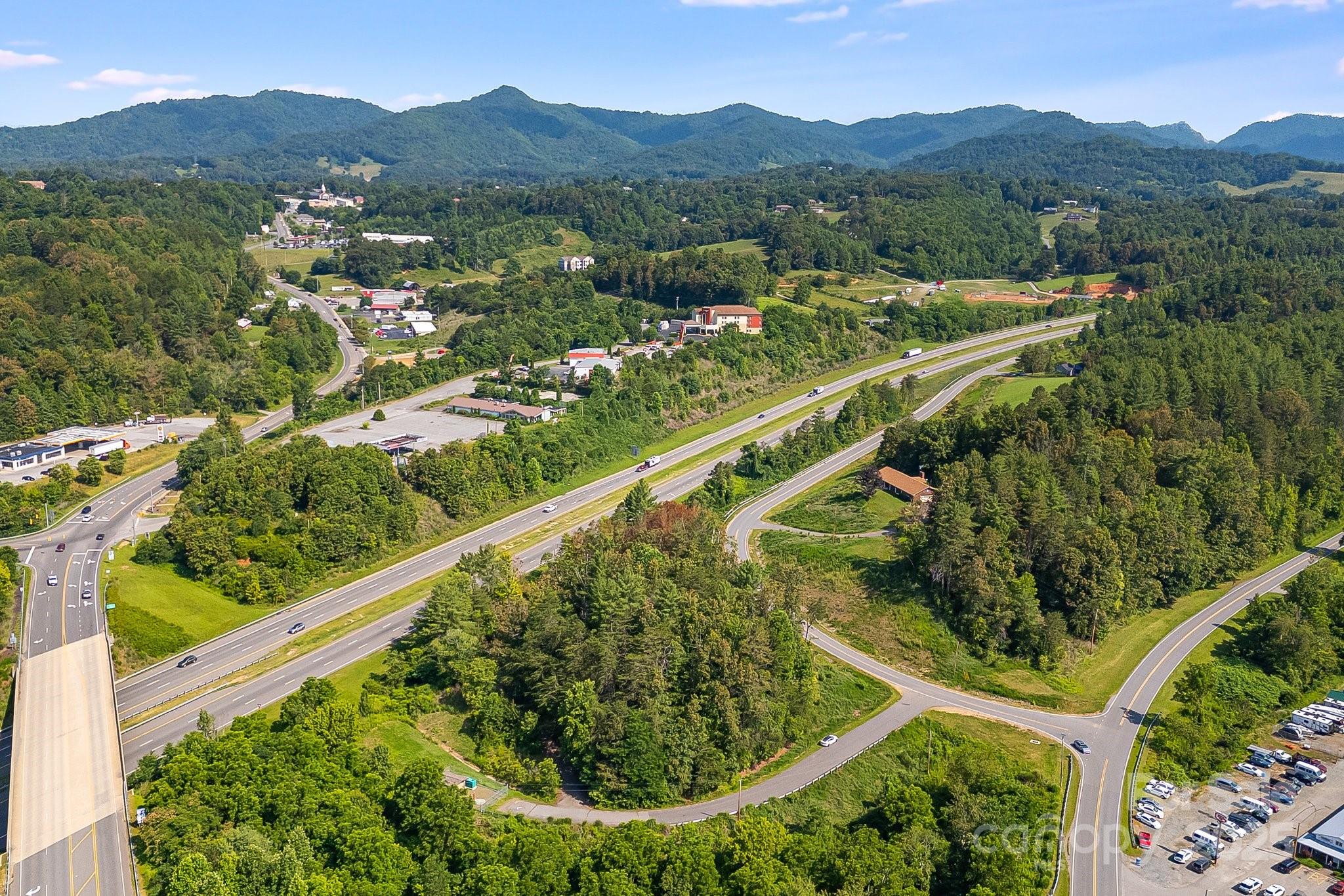 1672 Crossroads Parkway Mars Hill NC 28754
