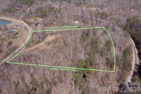 1739 Polly Spout Road Marion NC 28752