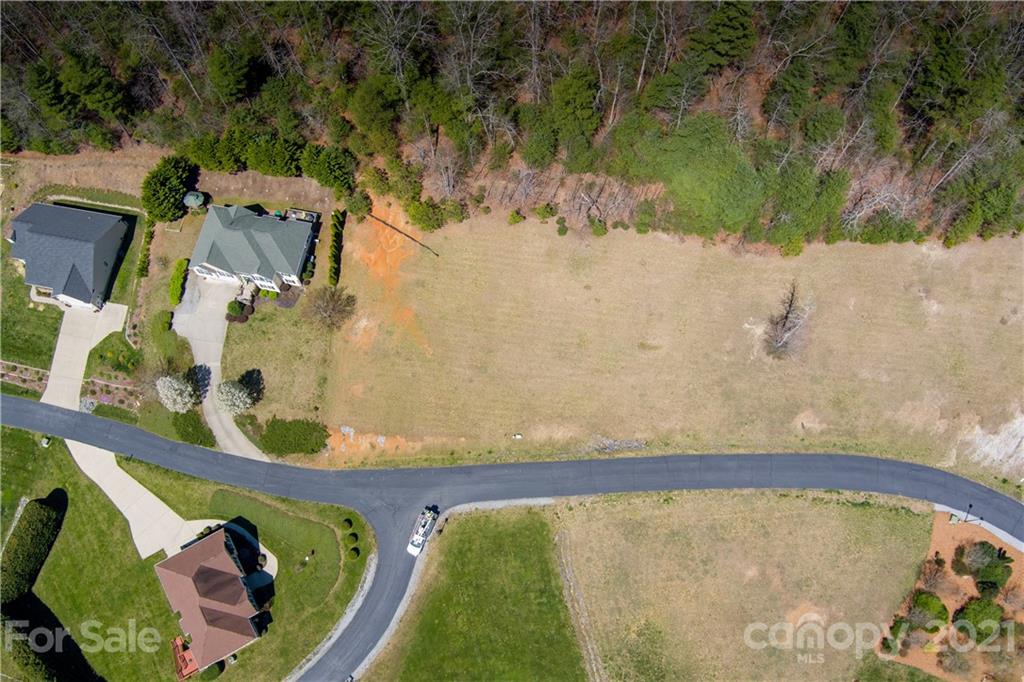 146 N Crab Meadow Drive Hendersonville NC 28739