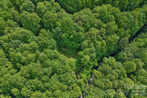 105 Dotsu Trail Maggie Valley NC 28751