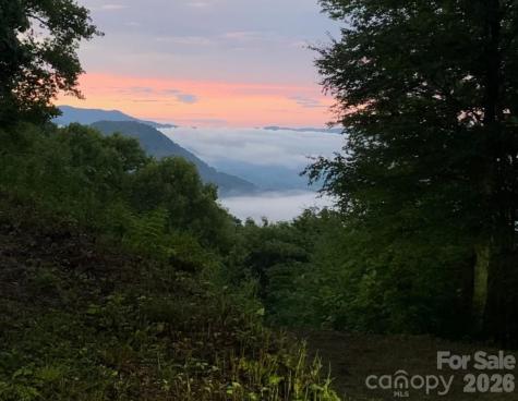 105 Dotsu Trail Maggie Valley NC 28751