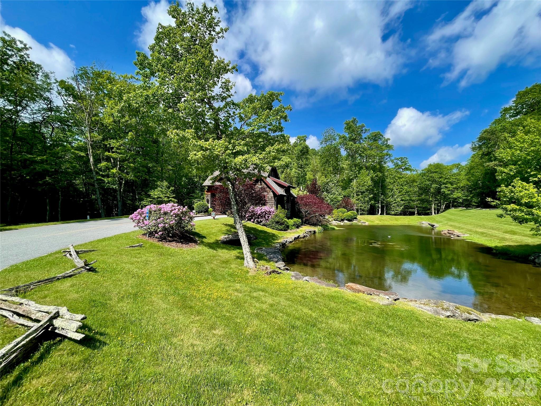 #203 Thunderhill Trail Blowing Rock NC 28605