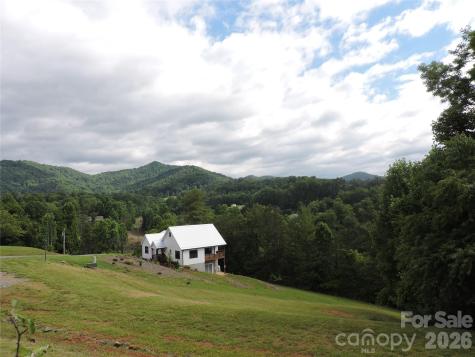 60 Gins Lane Mars Hill NC 28754